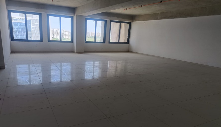 OFFICE FOR RENT IN GOTA MONEY PLANT HIGH STREET